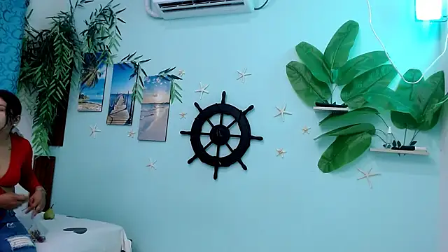 Snapshot of eladyrous98 chatting on 11.12.25 eladyrous98 online show from 11.12.25