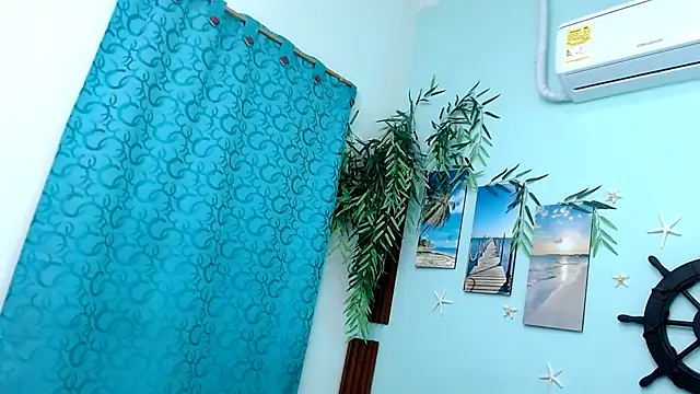 Snapshot of eladyrous98 chatting on 11.13.25 eladyrous98 online show from 11.13.25