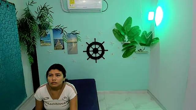 Snapshot of eladyrous98 chatting on 11.30.25 eladyrous98 online show from 11.30.25