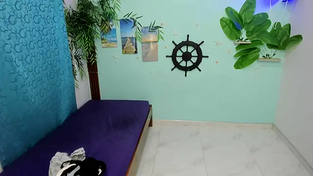 Snapshot of eladyrous98 chatting on 02.20.26 eladyrous98 online show from 02.20.26