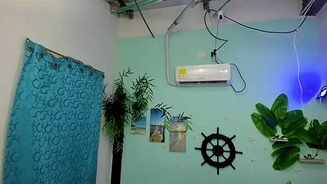 Snapshot of eladyrous98 chatting on 02.27.26 eladyrous98 online show from 02.27.26