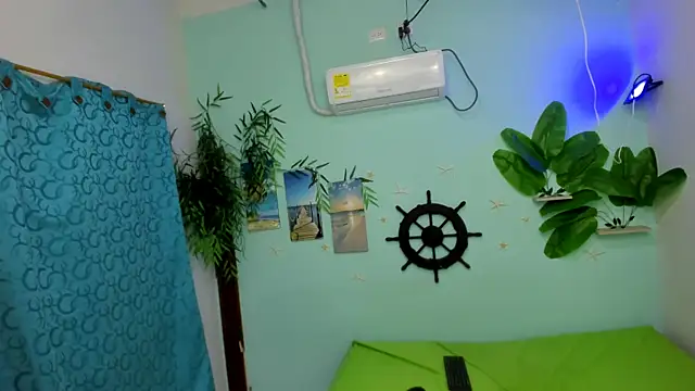 Snapshot of eladyrous98 chatting on 03.07.26 eladyrous98 online show from 03.07.26