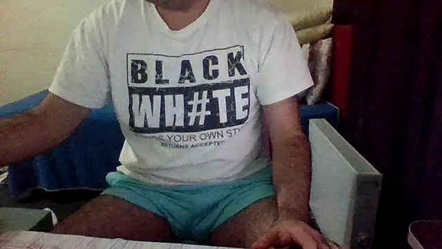 Snapshot of st206boy chatting on 11.24.25 st206boy online show from 11.24.25