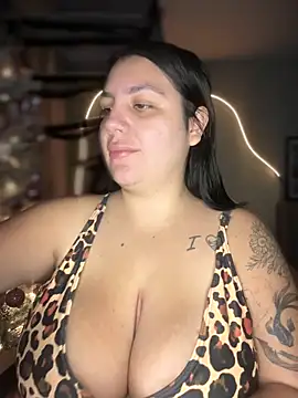 victoria amatista  online show from 12.22.25