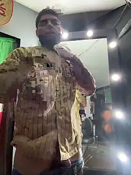 Snapshot of crazybarber69 chatting on 01.12.26 crazybarber69 online show from 01.12.26