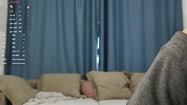 Snapshot of TaiteFairfield chatting on 11.05.25 TaiteFairfield online show from 11.05.25