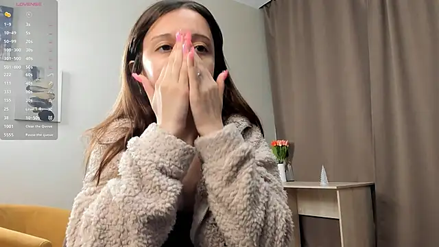 Snapshot of TaiteFairfield chatting on 12.18.25 TaiteFairfield online show from 12.18.25