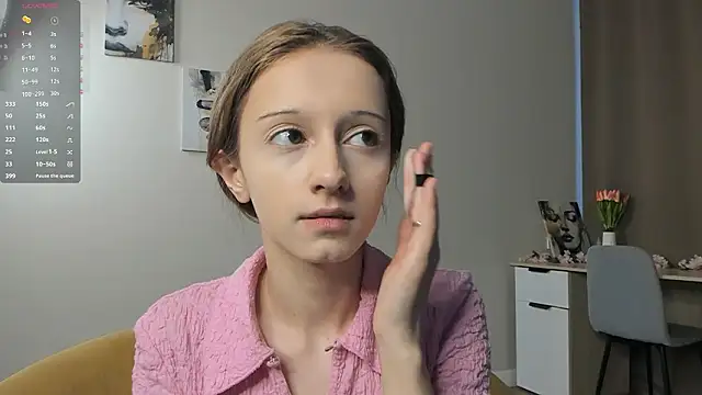 Snapshot of TaiteFairfield chatting on 02.22.26 TaiteFairfield online show from 02.22.26