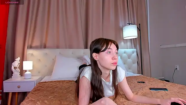 Snapshot of Skelerata chatting on 09.15.25 Skelerata online show from 09.15.25