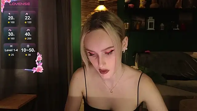 Snapshot of Belle_Vill3575 chatting on 09.11.25 Belle Vill3575 online show from 09.11.25