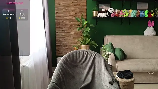 Snapshot of Belle_Vill3575 chatting on 11.07.25 Belle Vill3575 online show from 11.07.25