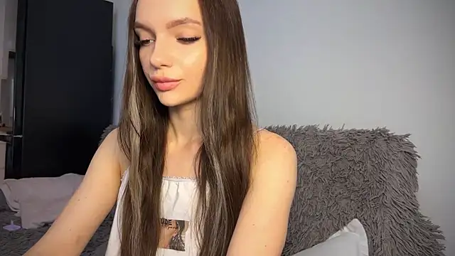 Snapshot of litlle_angelll chatting on 09.15.25 litlle angelll online show from 09.15.25