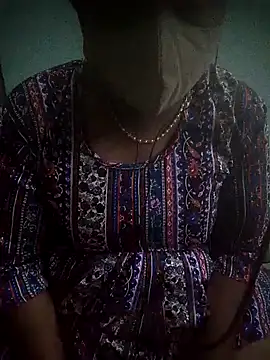 Snapshot of Sassy_Indianbhabi chatting on 09.19.25 Sassy Indianbhabi online show from 09.19.25