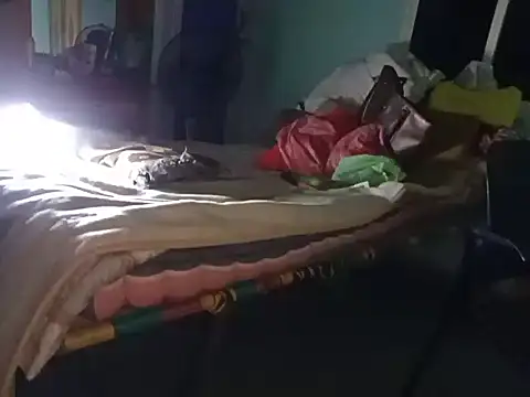 Snapshot of Sassy_Indianbhabi chatting on 12.17.25 Sassy Indianbhabi online show from 12.17.25