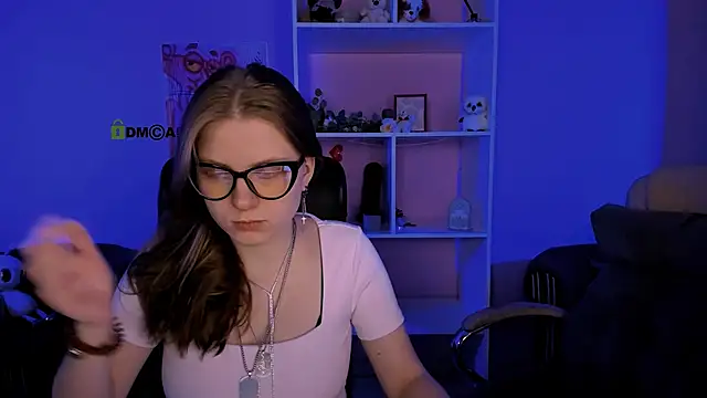 Snapshot of foxy_tease_ chatting on 09.26.25 foxy tease online show from 09.26.25