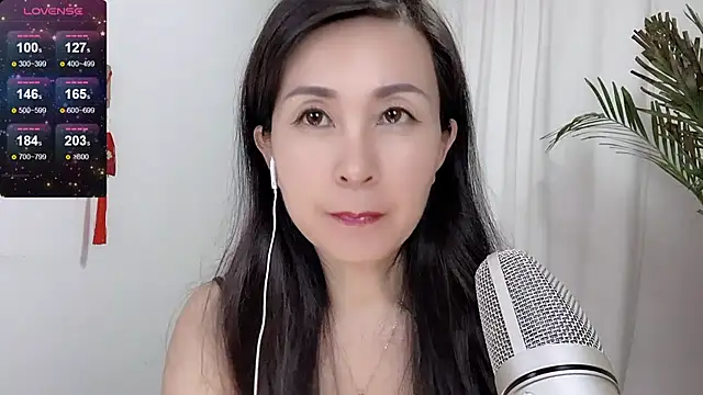 JackieBell online show from 09.18.25