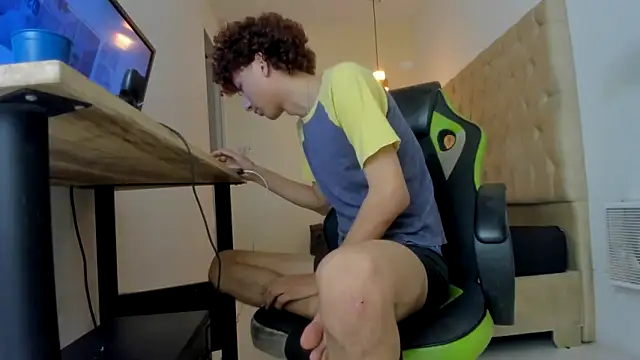 Darkknightx01 online show from 11.04.25