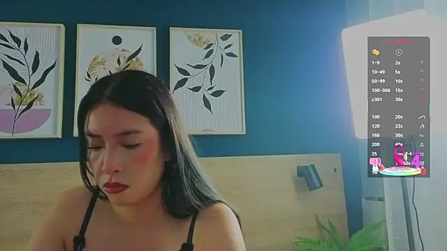 SarahMiler  online show from 10.02.25