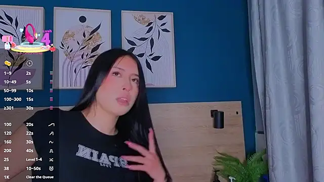 SarahMiler  online show from 10.06.25