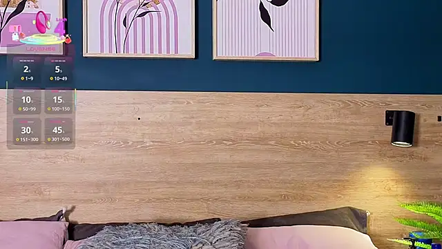 SarahMiler  online show from 12.19.25