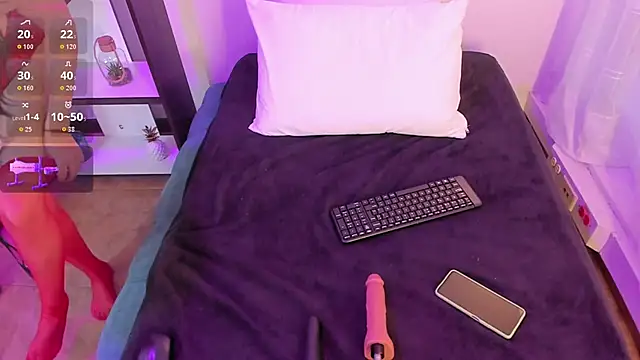 Snapshot of Samaraa_Smith chatting on 10.02.25 Samaraa Smith online show from 10.02.25