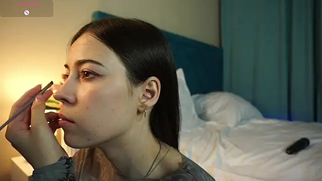 ywixos online show from 11.12.25