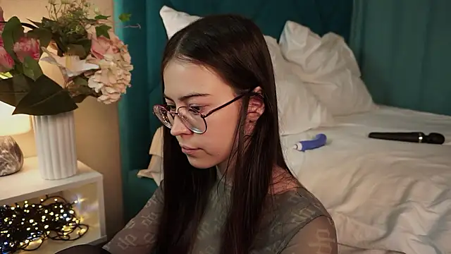 ywixos online show from 03.12.26