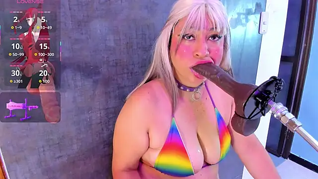 Snapshot of lisa_milf_ chatting on 10.11.25 lisa milf online show from 10.11.25