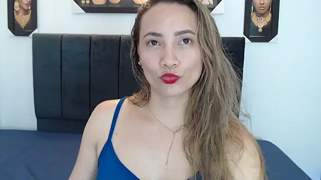 Snapshot of cieloDal chatting on 09.19.25 cieloDal online show from 09.19.25