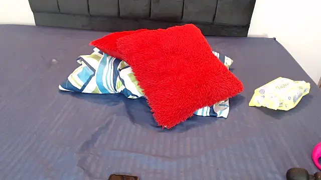 Snapshot of cieloDal chatting on 09.27.25 cieloDal online show from 09.27.25