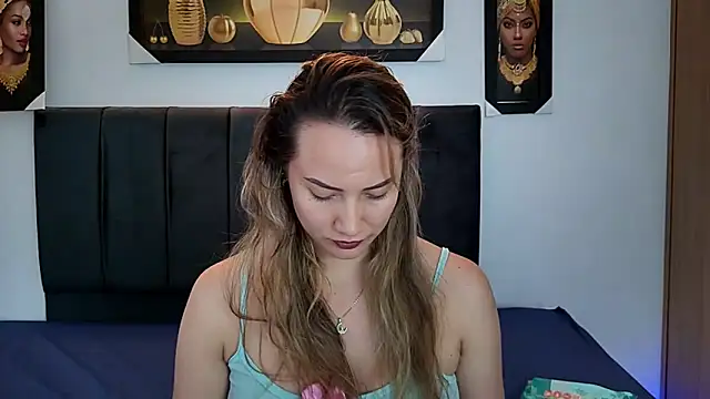 Snapshot of cieloDal chatting on 12.01.25 cieloDal online show from 12.01.25