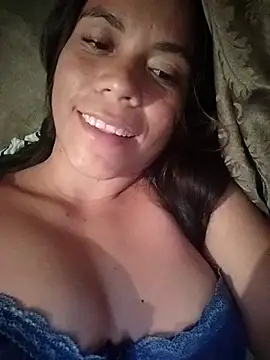 Snapshot of patricia-blosson chatting on 09.19.25 patricia-blosson online show from 09.19.25