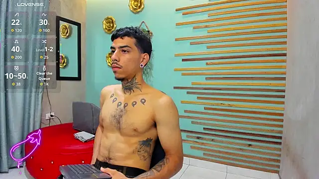 Snapshot of jharol_cardonaa chatting on 10.11.25 jharol cardonaa online show from 10.11.25