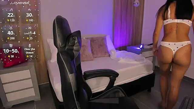 megara x  online show from 11.25.25