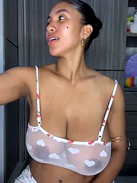 Mia sweet80 online show from 09.23.25