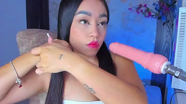 Snapshot of Eva_cutte chatting on 09.19.25 Eva cutte online show from 09.19.25