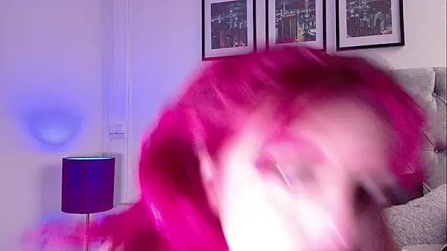 Snapshot of Maddy_Mills chatting on 06.16.26 Maddy Mills online show from 06.16.26