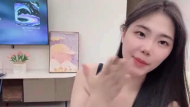 Snapshot of suki-1 chatting on 10.27.25 suki-1 online show from 10.27.25