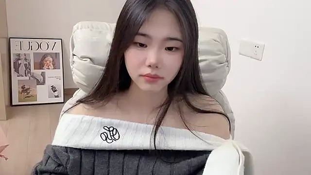 Snapshot of suki-1 chatting on 12.04.25 suki-1 online show from 12.04.25