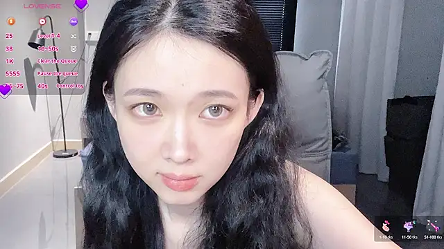 NiNi-baby520 online show from 09.29.25