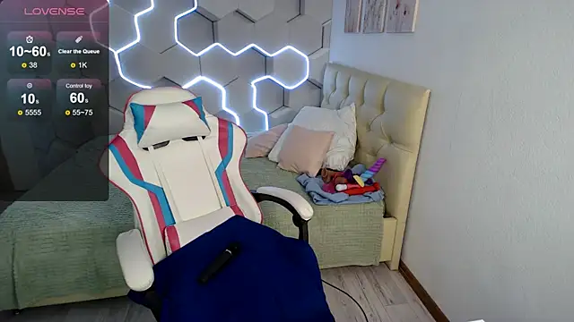 aliicemeow online show from 04.28.26