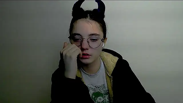 Sun Shine   online show from 12.19.25