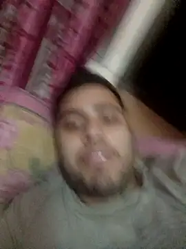 Snapshot of Desirock001 chatting on 10.31.25 Desirock001 online show from 10.31.25