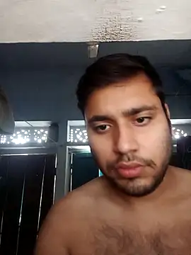 Snapshot of Desirock001 chatting on 11.04.25 Desirock001 online show from 11.04.25