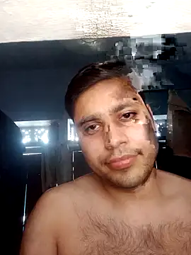 Snapshot of Desirock001 chatting on 03.26.26 Desirock001 online show from 03.26.26