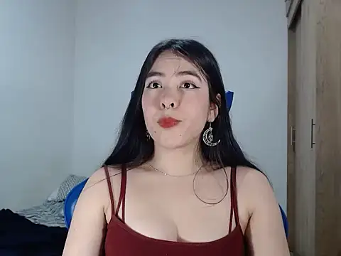 EloiseJun online show from 11.02.25