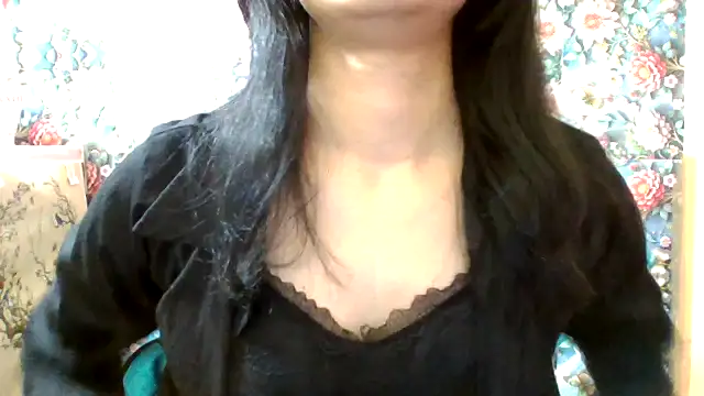 Snapshot of sahki_90 chatting on 09.24.25 sahki 90 online show from 09.24.25