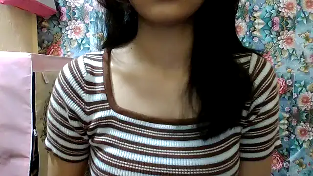 Snapshot of sahki_90 chatting on 10.08.25 sahki 90 online show from 10.08.25