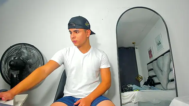 lianfox  online show from 04.27.26