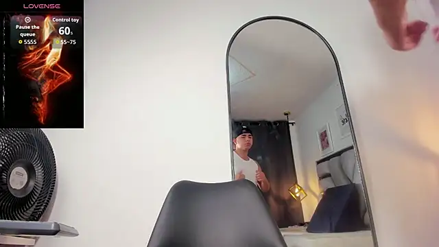 lianfox  online show from 05.19.26